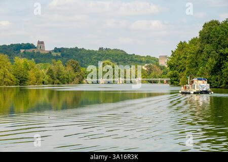 France, Yonne, Saint Julien du Sault, les rives de l'Yonne Banque D'Images