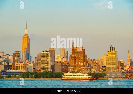 États-Unis, État de New York, New York City, Midtown Manhattan et Empire State Building Banque D'Images