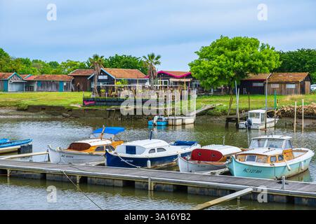 France, Gironde, la teste-de-Buch, Tour du bassin d'Arcachon, le port ostréicole de la teste Banque D'Images