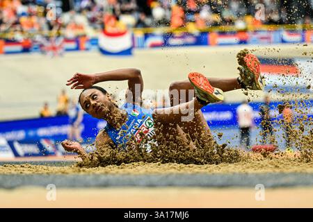 Apeldoorn, pays-Bas. 07 mars 2025. APELDOORN, PAYS-BAS - 7 MARS : Larissa Iapichino, de l'Italie, en compétition dans le championnat d'Europe d'athlétisme en salle à Omnisport Apeldoorn le 7 mars 2025 à Apeldoorn, pays-Bas. (Photo par Andy Astfalck/BSR Agency) crédit : BSR Agency/Alamy Live News Banque D'Images