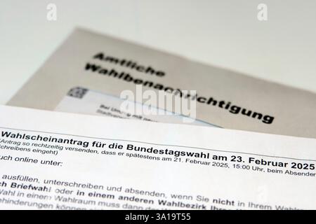 Avis officiel d'élection avec demande de carte de scrutin Banque D'Images