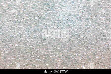Beaucoup de petites boules de verre, appropriées comme fond ou texture. Banque D'Images
