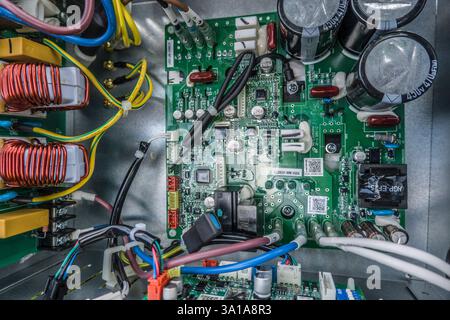 Carte de circuit imprimé d'une unité de commande de pompe à chaleur Banque D'Images