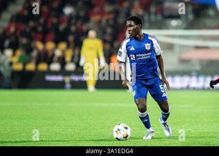 Farum, Danemark. 07 mars 2025. Hamza Barry (5) de Vejle BK vu lors du match de Superliga 3F entre le FC Nordsjaelland et Vejle BK à Right to Dream Park à Farum. Crédit : Gonzales photo/Alamy Live News Banque D'Images