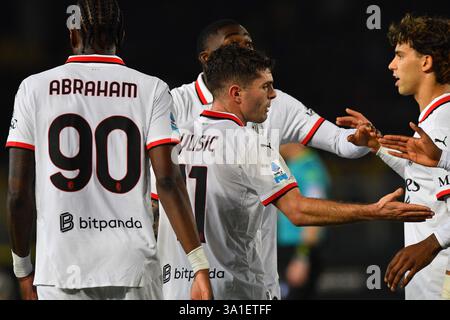 Lecce, Italie. 08 mars 2025. L’AC Milan célèbre le match de football Serie A Enilive entre l’US Lecce et l’AC Milan au stade via del Mare de Lecce, en Italie, samedi 08 mars 2025. (Crédit image : © ; Giovanni Evangelista/LaPresse) crédit : LaPresse/Alamy Live News Banque D'Images
