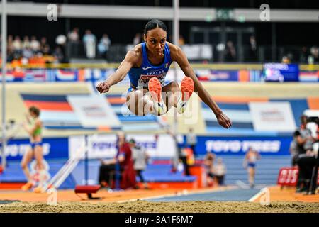 Apeldoorn, pays-Bas. 08 mars 2025. APELDOORN, PAYS-BAS - 8 MARS : Larissa Iapichino, de l'Italie, en compétition dans le championnat d'Europe d'athlétisme en salle à Omnisport Apeldoorn le 8 mars 2025 à Apeldoorn, pays-Bas. (Photo par Andy Astfalck/BSR Agency) crédit : BSR Agency/Alamy Live News Banque D'Images