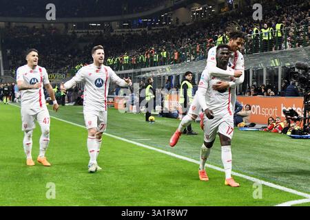 Milan, Italie. 08 mars 2025. Les joueurs d'AC Monza lors du deuxième but du vingt-huitième match de football Serie A entre l'Inter et Monza, au stade Giuseppe Meazza-San Siro à Milan, Italie - samedi 08 mars 2025. Sport - Soccer (photo AC Monza/LaPresse par Studio Buzzi) crédit : LaPresse/Alamy Live News Banque D'Images