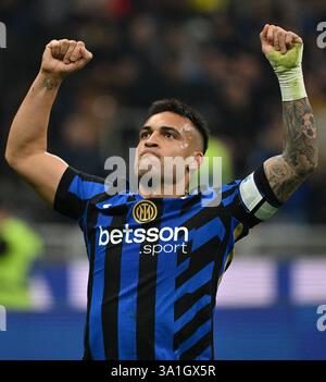 Milan, Italie. 8 mars 2025. Lautaro Martinez de l'Inter Milan célèbre son but lors d'un match de Serie A entre l'Inter Milan et Monza à Milan, Italie, le 8 mars 2025. Crédit : Alberto Lingria/Xinhua/Alamy Live News Banque D'Images