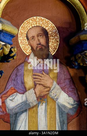 Amiens, FRANCE, 02-15-2025 : fresque (XIXe siècle) de Saint François de Sales ou François de Sales. Saint et docteur de l'Eglise Catholique. Banque D'Images