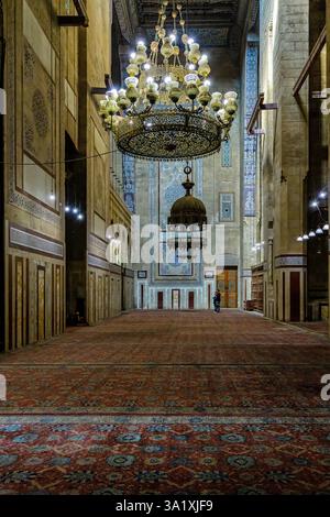 Côté ouest de l'annexe des tombeaux royaux dans la mosquée Al-Rifai, abritant les tombes du roi Fouad, du roi Farouk et de la princesse Fryal Banque D'Images