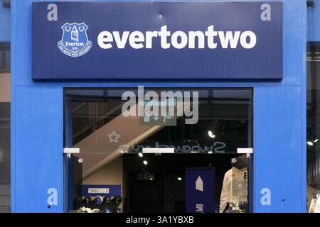 Evertontwo, une boutique de Liverpool avec des vêtements et des souvenirs de fans Banque D'Images