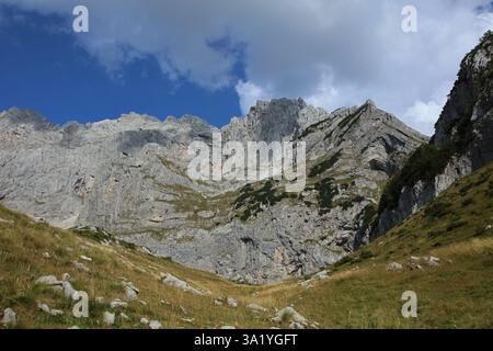Paysage des montagnes Durmitor avec Bobotov Kuk - le point culminant du Monténégro Banque D'Images