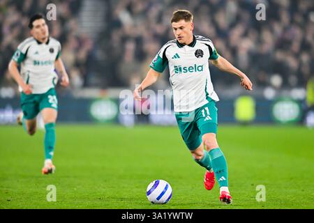 London Stadium, Stratford, Royaume-Uni. 10 mars 2025.Harvey Barnes (11 Newcastle) se lance lors du match de premier League entre West Ham United et Newcastle United au London Stadium de Stratford le lundi 10 mars 2025. (Photo : Kevin Hodgson | mi News) crédit : MI News & Sport /Alamy Live News Banque D'Images