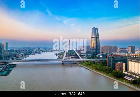 Environnement urbain de Sanjiangkou, Ningbo, province du Zhejiang, Chine Banque D'Images