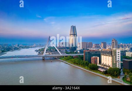 Environnement urbain de Sanjiangkou, Ningbo, province du Zhejiang, Chine Banque D'Images