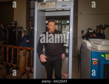 Milano, Milano. 11 mars 2025. Davide Lacerenza arriva in tribunale per l'interrogatorio di garanzia - Milano, Italia - Martedì, 11 Marzo 2025 (foto Stefano Porta/LaPresse) Davide Lacerenza arrive à l'audience préliminaire - Milan, Italie - mardi 11 mars 2025 (photo Stefano Porta/LaPresse) crédit : LaPresse/Alamy Live News Banque D'Images