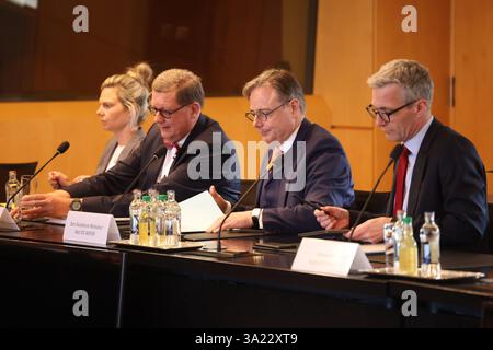 Senningen, Luxembourg. 11 mars 2025. Le premier ministre Bart de Wever photographié lors d’un sommet des pays du Benelux, le Luxembourg, les pays-Bas et la Belgique, à Senningen, au Luxembourg. Les trois chefs de gouvernement discuteront des grands enjeux de la politique européenne et internationale. BELGA PHOTO VIRGINIE LEFOUR crédit : Belga News Agency/Alamy Live News Banque D'Images