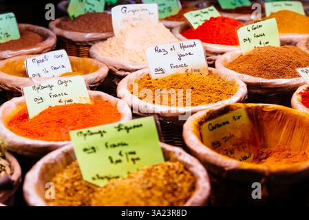Épices sur le marché de Colmar. Colmar, Colmar-Ribeauvillé, Haut-Rhin, France, Europe Banque D'Images