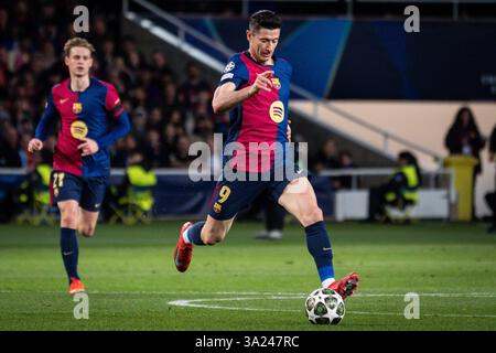 Barcelone, Espagne, Espagne. 11 mars 2025. Robert LEWANDOWSKI DE Barcelone et Frenkie DE JONG DE Barcelone lors du match de l'UEFA Champions League entre le FC Barcelone et le SL Benfica à l'Estadi Olimpic Lluis Companys le 11 mars 2025 à Barcelone, Espagne. (Crédit image : © Matthieu Mirville/ZUMA Press Wire) USAGE ÉDITORIAL SEULEMENT! Non destiné à UN USAGE commercial ! Banque D'Images