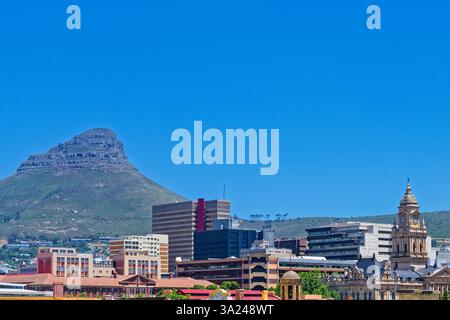 Skyline avec la montagne Lions Head, Cape Town, Afrique du Sud, Afrique Banque D'Images