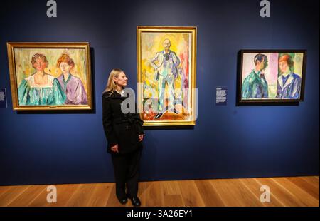 National Portrait Gallery, Londres 12 mars 2025 Edvard Munch Portraits sera la première exposition au Royaume-Uni à se concentrer exclusivement sur Munch en tant que portraitiste, y compris des œuvres jamais vues au Royaume-Uni telles que les portraits de Munch de l'avocat Thor Lütken et du physicien Felix Auerbach . Le travail de Munch sera exploré à travers des portraits de sa famille, de ses camarades bohèmes, de ses mécènes et de ses amis, des années 1880 aux années 1920.13 mars - 15 juin 2025.Paul Quezada-Neiman/Alamy Live News Credit : Paul Quezada-Neiman/Alamy Live News Banque D'Images