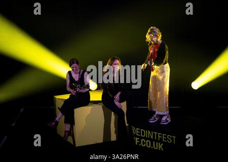 Édimbourg, Royaume-Uni. 12 mars 2025. EMBARGO : jeudi 13 mars à midi. Nicola Benedetti, directrice du festival, et des interprètes, blocs multi-niveaux/chunky avec le thème de cette année “Truth We Seek” Picture Credit : Pako Mera/Alamy Live News Banque D'Images