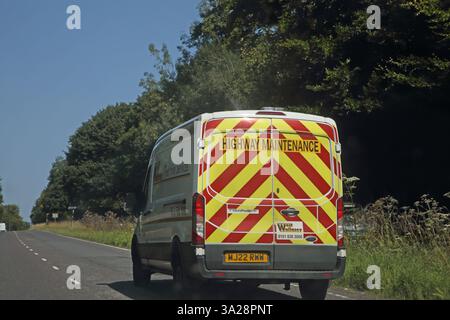 Fourgonnette d'entretien d'autoroute sur une route A Angleterre Banque D'Images