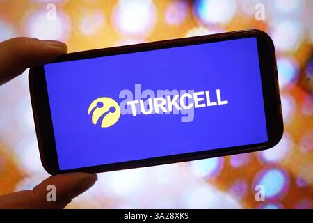 Pologne. 11 mars 2025. Dans cette illustration photo, le logo de la société Turkcell est affiché sur un écran de smartphone. (Crédit image : © Piotr SWAT/SOPA images via ZUMA Press Wire) USAGE ÉDITORIAL SEULEMENT! Non destiné à UN USAGE commercial ! Banque D'Images