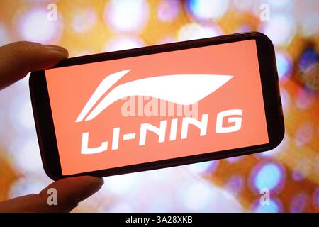 Pologne. 11 mars 2025. Dans cette illustration photo, le logo Li-Ning Company est affiché sur l'écran d'un smartphone. (Crédit image : © Piotr SWAT/SOPA images via ZUMA Press Wire) USAGE ÉDITORIAL SEULEMENT! Non destiné à UN USAGE commercial ! Banque D'Images
