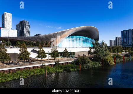 London Aquatics Centre dans le parc olympique Queen Elizabeth Banque D'Images
