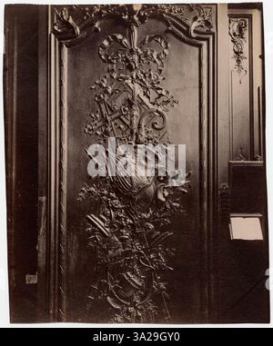 Cette photographie présente le grand extérieur de l'Eglise Saint-Sulpice à Paris, en soulignant ses caractéristiques architecturales telles que les colonnes massives et la façade large. Le travail d'Atget met en évidence l'importance historique de l'église et son design frappant. Banque D'Images