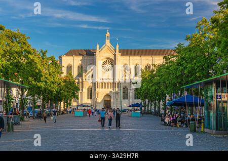 Bruxelles, Belgique, 7 juillet 2023 : Eglise Sainte-Catherine Eglise Sainte-Catherine Sint-Katelijnekerk Eglise paroissiale catholique romaine dans la vieille ville de Bruxelles Banque D'Images
