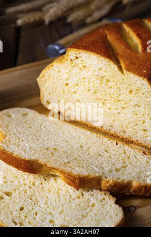 Pain blanc avec beurre et confiture délicieuse Banque D'Images