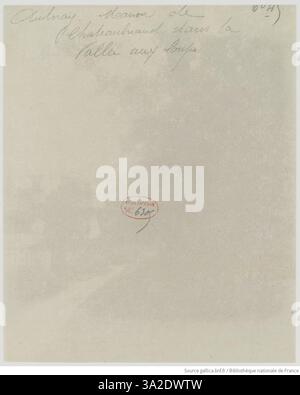 La photographie d’Eugène Atget de la Maison de Châteaubriand à Aulnay, située dans la Vallée aux loups, capture le site historique avec un accent sur le paysage environnant. Banque D'Images