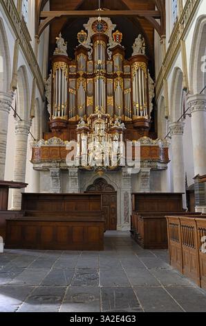 amsterdam, pays-bas - 2025 03.06 : intérieur de oude kerk (ancienne église) à oudezijds voorburgwal -- [credit : joachim affeldt - grand format available Banque D'Images