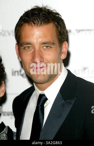 17 mai 2005 - Cannes, France - 001329.CLIVE OWEN. ''SIN CANNES'' PREMIERE-''58E FESTIVAL DE CANNES 2005''-PALAIS DU FESTIVAL, CANNES, FRANCE..5-18-2005. MARK CHILTON- LINKUK- 2005.K43362(crédit image : © Globe photos/ZUMAPRESS.com) Banque D'Images