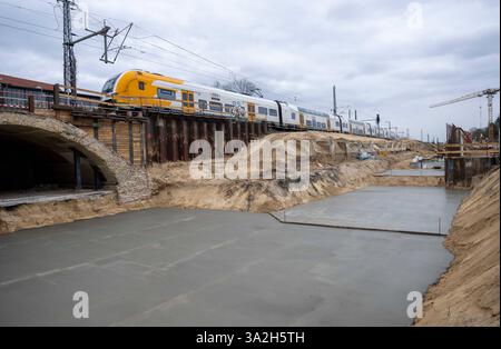 Berlin, Stadtbild, Umbau des Bahnhofs Berlin-Köpenick zum Regionalbahnhof, 13.03. 2025, *** Berlin, paysage urbain, conversion de la station Berlin Köpenick en station régionale, 13 03 2025, Copyright : xMatthiasxKochx Banque D'Images