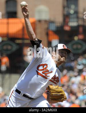 Le 15 juin 2014 - Baltimore, MD, États-Unis - Chris Tillman des Orioles de Baltimore affronte les Blue Jays de Toronto à Oriole Park à Camden Yards, à Baltimore, le dimanche 15 juin 2014. (Crédit image : © Algerina Perna/MCT/ZUMAPRESS.com) Banque D'Images