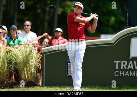 22 juin 2014 - Cromwell, Connecticut, États-Unis - 22 juin 2014 - Cromwell, Connecticut - Keegan Bradley s'est lancé sur le 18e trou lors de la dernière manche du tournoi PGA Travelers Championship qui s'est tenu à TPC River Highlands à Cromwell, Connecticut. Eric Canha/CSM(image crédit : © Eric Canha/Cal Sport Media/ZUMAPRESS.com) Banque D'Images