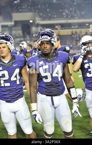 30 août 2014 : . Marcus Mallet (54), linebacker de la TCU Horned Frogs, après un match de football NCAA de game.in entre les Bulldogs de Samford et les Horned Frogs de la TCU au stade Amon G. carter à Fort Worth, Texas. . (Crédit image : © Manny Flores/Cal Sport Media/ZUMAPRESS.com) Banque D'Images
