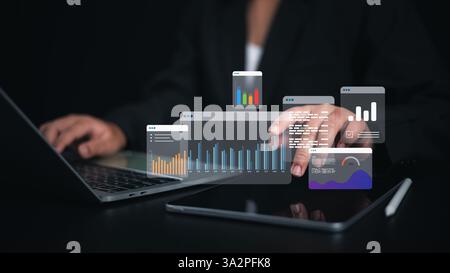 Analyse des données d'affaires, développement des affaires menant au succès, marché et planification stratégique, homme d'affaires utilisant l'indicateur de performance d'ordinateur portable dashboa Banque D'Images