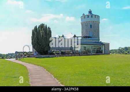 Observatoire de Clifton et Camera Obscura situé sur Clifton Down, à proximité du pont suspendu de Clifton, Bristol, Angleterre, Royaume-Uni. Banque D'Images