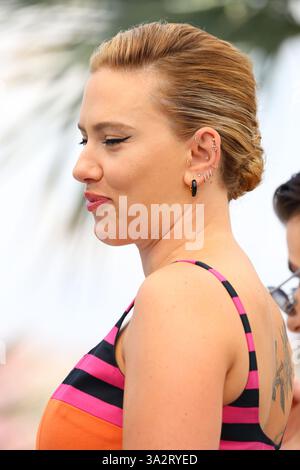 Scarlett Johansson à la photocall 'ville astéroïde' du 76e Festival annuel de Cannes le 24 mai 2023.Cap/GOL ©GOL/Capital Pictures Banque D'Images