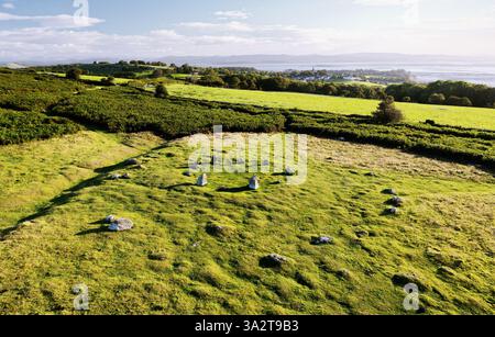 Le cercle des druides 4 km au sud d'Ulverston, Cumbria. Alias Sunbrick, Birkrigg Common. Endommagé. Cercle double âge de bronze. Site de crémation. Je regarde ne à Bardsea Banque D'Images
