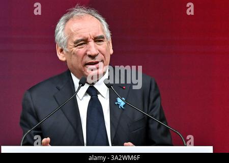 Lyon, France. 13 mars 2025. Le premier ministre François Bayrou visite le salon Global industrie à Lyon, France, le 13 mars 2025. Photo de Julien Reynaud/APS-médias/ABACAPRESS. COM Credit : Abaca Press/Alamy Live News Banque D'Images