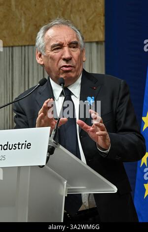 Lyon, France. 13 mars 2025. Le premier ministre François Bayrou visite le salon Global industrie à Lyon, France, le 13 mars 2025. Photo de Julien Reynaud/APS-médias/ABACAPRESS. COM Credit : Abaca Press/Alamy Live News Banque D'Images