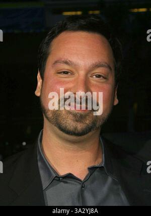 23 AVRIL 2003 - HOLLYWOOD, CA, USA - JAMES MANGOLD -..IDENTITÉ - PREMIÈRE -. THÉÂTRE CHINOIS MANN, HOLLYWOOD, CA -. 23 AVRIL 2003 -. NINA PROMMER/ 2003 K30099NP(crédit image : © Globe photos/ZUMAPRESS.com) Banque D'Images