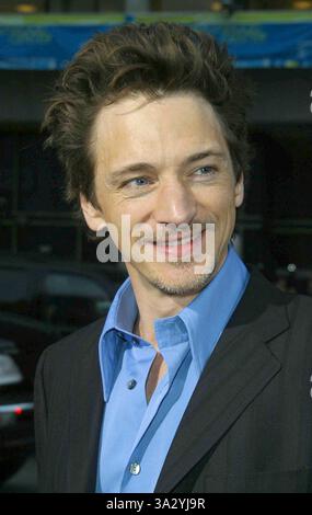 23 AVRIL 2003 - HOLLYWOOD, CA, ÉTATS-UNIS - JOHN HAWKES -..IDENTITÉ - PREMIÈRE -. THÉÂTRE CHINOIS MANN, HOLLYWOOD, CA -. 23 AVRIL 2003 -. NINA PROMMER/ 2003 K30099NP(crédit image : © Globe photos/ZUMAPRESS.com) Banque D'Images