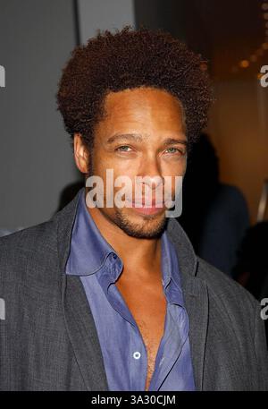15 septembre 2003 - Beverly Hills, CALIFORNIA, ÉTATS-UNIS - K32577FB . CSI : ENQUÊTE SUR LA SCÈNE DE CRIME QUATRIÈME SAISON. PREMIÈRE PROJECTION SPÉCIALE DE L'ÉPISODE, AU . MUSÉE DE LA TÉLÉVISION ET DE LA RADIO BEVERLY HILLS, CA..09/15/2003. FITZROY BARRETT/ 2003.GARY DOURDAN(crédit image : © Globe photos/ZUMAPRESS.com) Banque D'Images