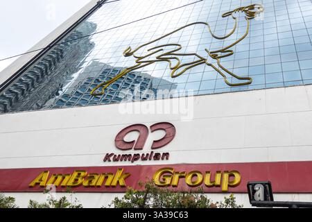L'extérieur d'un bâtiment du Groupe AmBank. AmBank Group est un prestataire de services financiers basé en Malaisie. Kuala Lumpur Banque D'Images